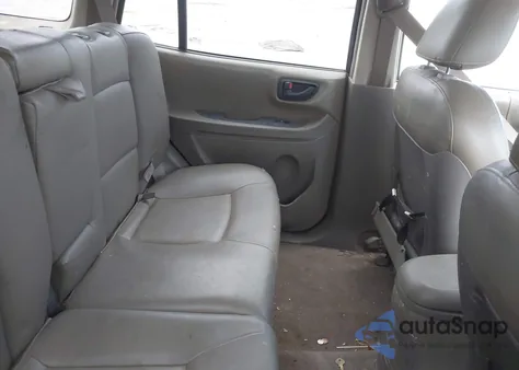 2010 Honda Odyssey Touring z USA, uszkodzony, nr VIN 5FNRL3H92AB059007